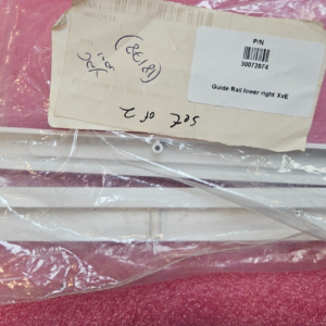 30072074 Guide Rail lower right XxE METTLER TOLEDO set of 2 (as picture)