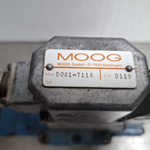 MOOG D061-711A + D662 -751